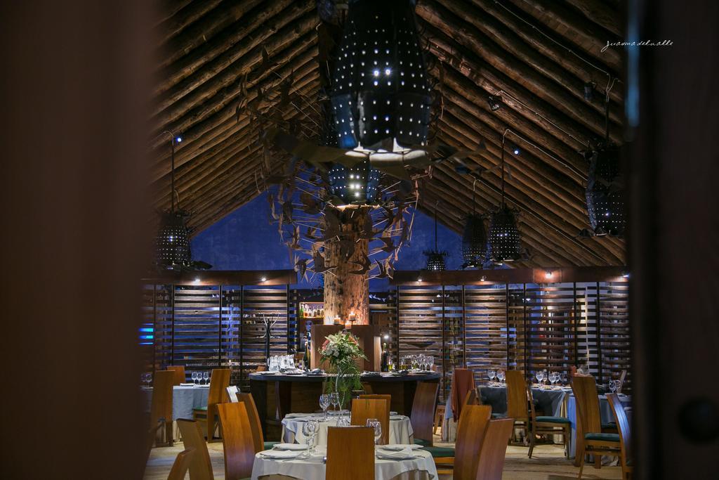 Hotel Ardea Purpurea Villamanrique De La Condesa Exterior foto